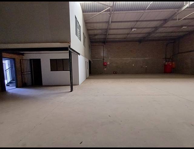 537M² MINI FACTORY TO LET IN KYA SANDS